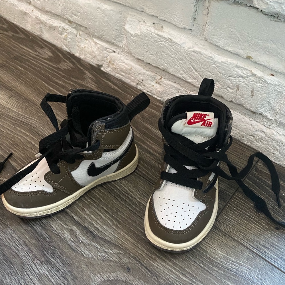 Toddler Jordan 1 mid alt (TD)